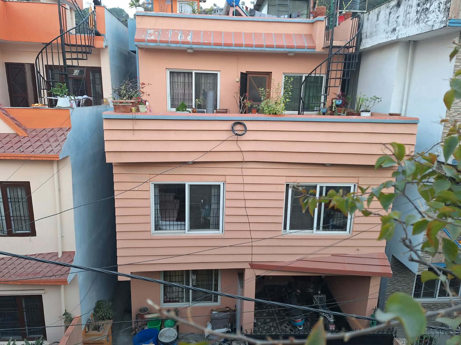 Modern House for sale - Image 1