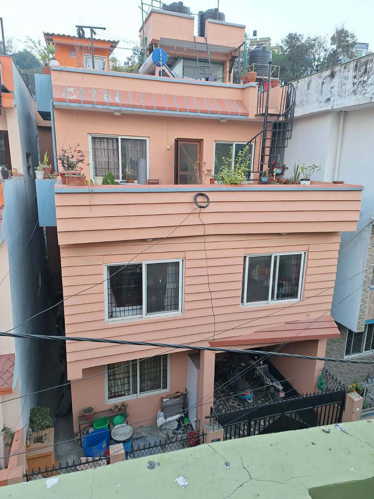 Modern House for sale - Image 2