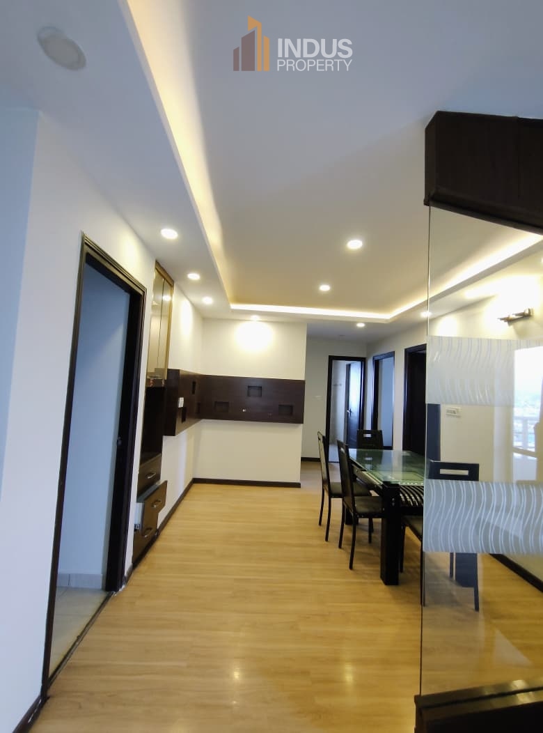 Main property photo
